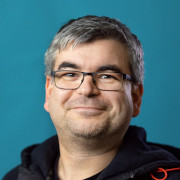 Retrato de Steven Valyi